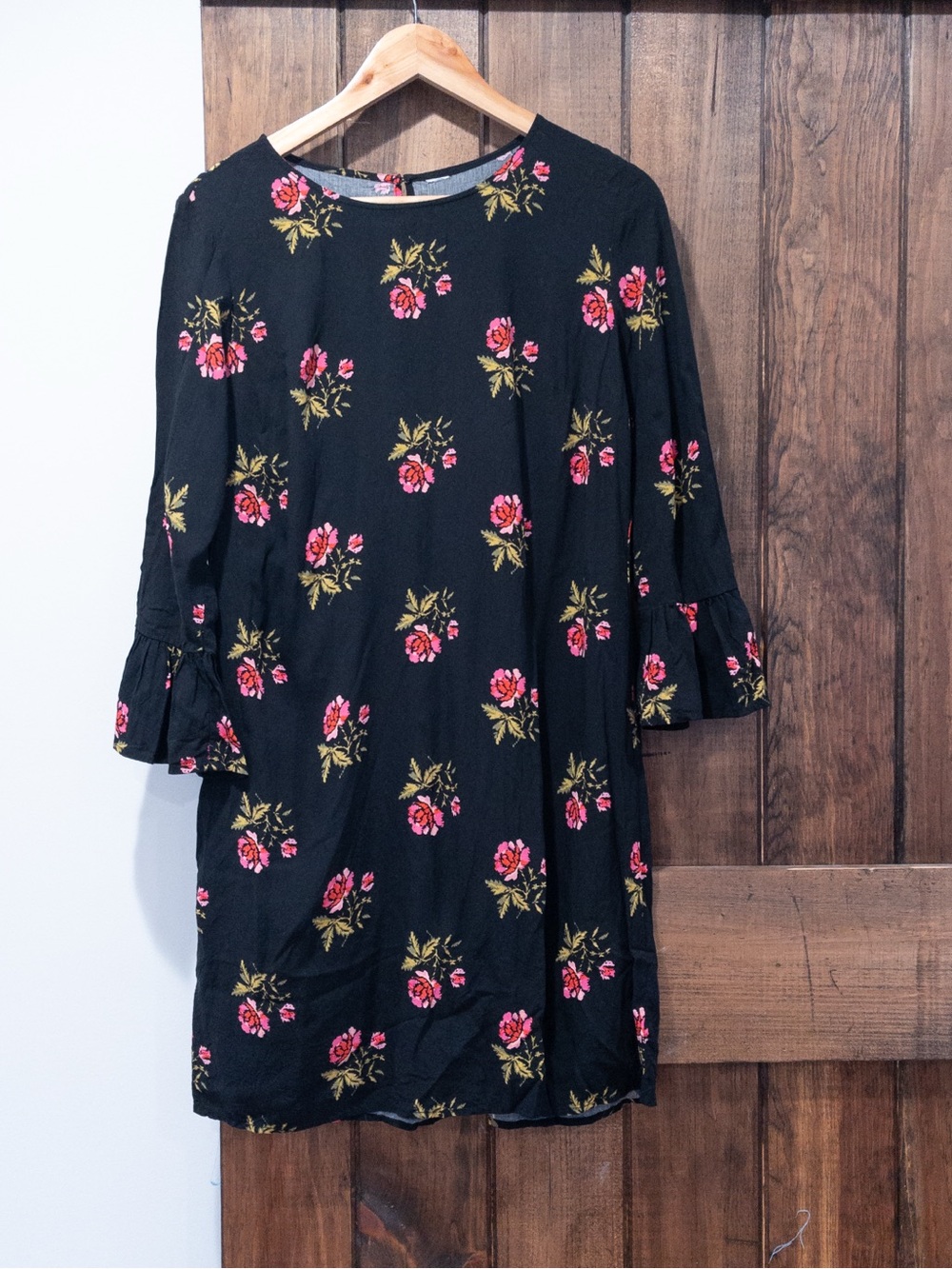 Old Navy Black Pink Rose Floral Print Bell Sleeve Shift Dress Small